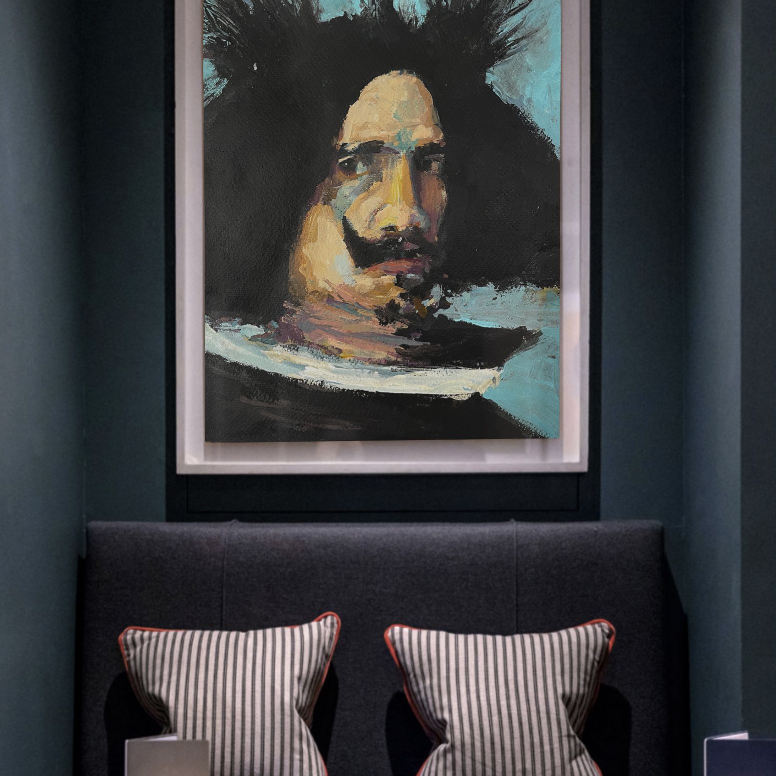 Interior de casa contemporánea con obra de arte del artista Juan Antonio Álvarez